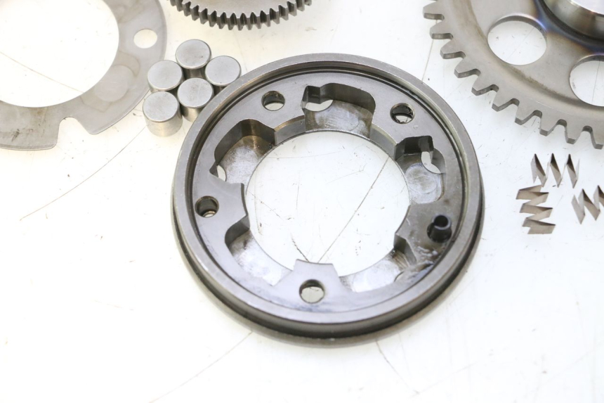 photo de RUOTA LIBERA AVVIAMENTO PIAGGIO LIBERTY IGET S 125 (2016 - 2020) - Altra vista dell'articolo