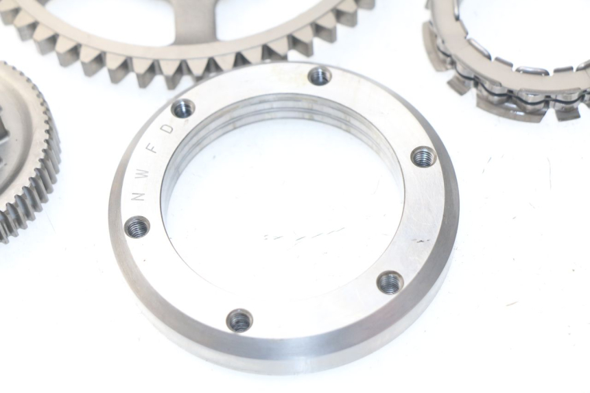 photo de RUOTA LIBERA AVVIAMENTO HONDA NSS EX FORZA 250 (2005 - 2013) - Altra angolazione