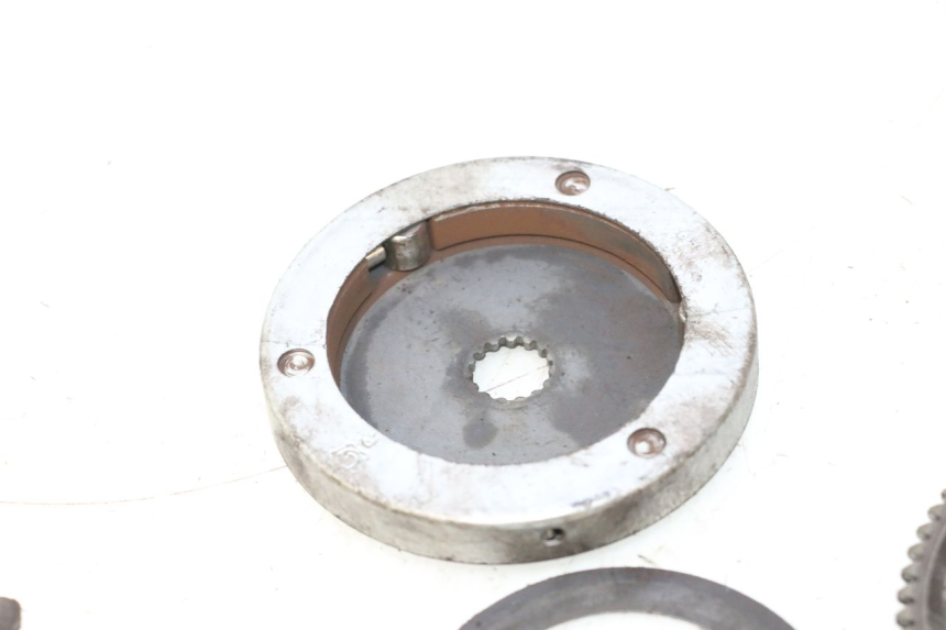 photo de RUOTA LIBERA AVVIATORE KEEWAY RY6 2T 50 (2011 - 2019) - Primo piano tecnico