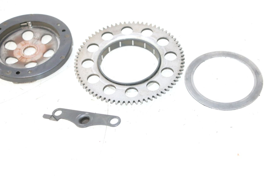 photo de RUOTA LIBERA AVVIAMENTO YAMAHA SLIDER 50 (1999 - 2004) - Altra angolazione