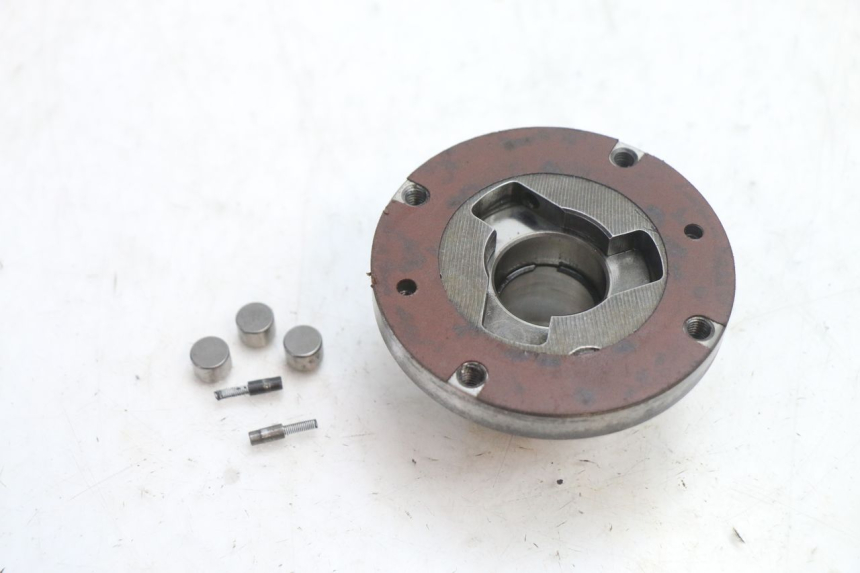 photo de RUOTA LIBERA AVVIAMENTO PIAGGIO VESPA PK FL 2T 50 (1990 - 1996) - Altra angolazione