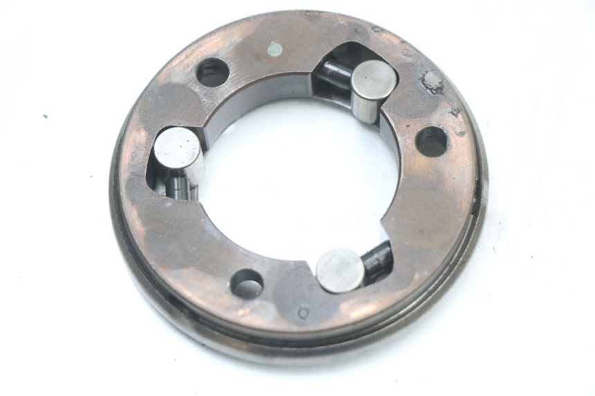 photo de RUOTA LIBERA AVVIAMENTO YAMAHA XMAX X-MAX ABS 125 (2017 - 2020) - Primo piano tecnico