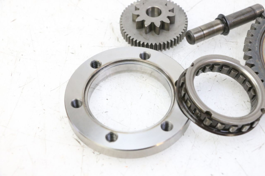 photo de RUOTA LIBERA AVVIATORE YAMAHA X-MAX XMAX 250 (2006 - 2009) - Primo piano tecnico