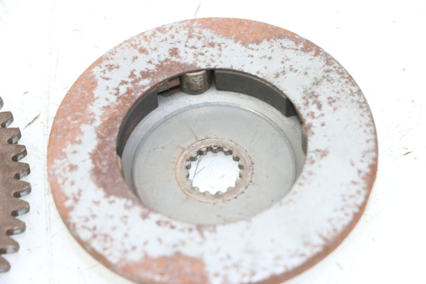 photo de RUOTA LIBERA AVVIAMENTO YAMAHA YP MAJESTY 125 (2007 - 2010) - Primo piano tecnico