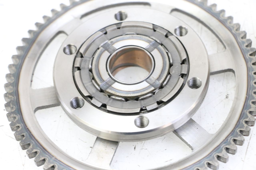 photo de RUOTA LIBERA AVVIAMENTO YAMAHA YP T-MAX TMAX 530 (2017 - 2020) - Primo piano tecnico