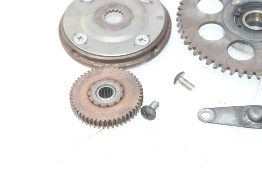 photo de RUOTA LIBERA AVVIAMENTO YAMAHA YP MAJESTY 125 (2007 - 2010) - Zoom sullo stato d'uso