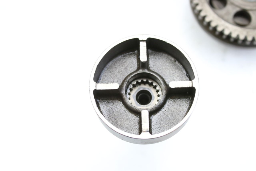 photo de RUOTA LIBERA AVVIAMENTO KAWASAKI ZEPHYR 1100 ( - 1995) - Dettagli dei punti di fissaggio