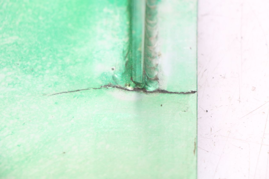 photo de PROTEZIONE MOTORE APOLLO DIRT BIKE 125 (2010 - 2018) - Dettagli dei punti di fissaggio