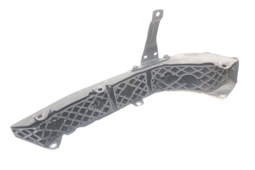 photo de PUNTALE HUSQVARNA SVARTPILEN 401 (2018 - 2023) - Primo piano tecnico