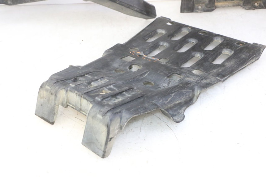 photo de PUNTALE YAMAHA YFM GRIZZLY 550 (2008 - 2015) - Zoom sui componenti