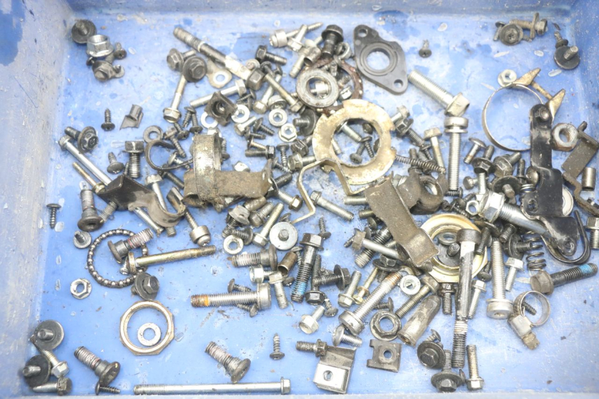 photo de SAC VITI BULLONE KYMCO AGILITY 16+ 4T 50 (2018 - 2023) - Dettaglio del componente