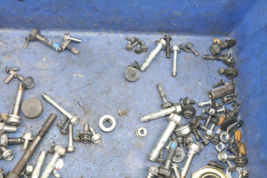 photo de SAC VITI BULLONE KYMCO AGILITY 16+ 4T 50 (2018 - 2023) - Altra angolazione