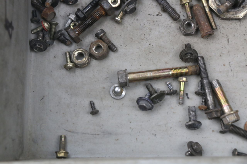 photo de SAC VITI BULLONI KYMCO AGILITY 4T 50 (2005 - 2018) - Dettaglio del componente