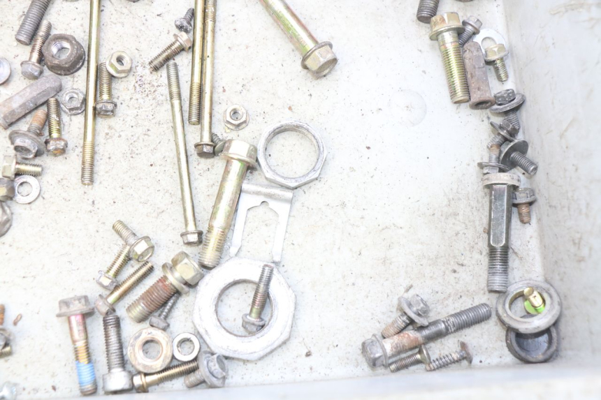 photo de SAC VITI BULLONI KYMCO AGILITY 4T 50 (2005 - 2018) - Zoom sullo stato d'uso