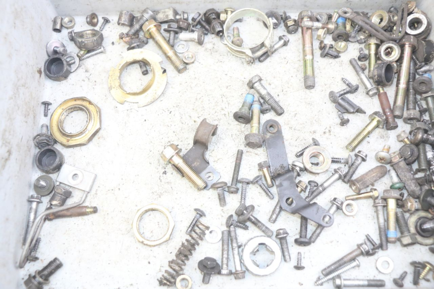 photo de SAC VITI BULLONI KYMCO AGILITY 4T 50 (2005 - 2018) - Dettaglio del componente