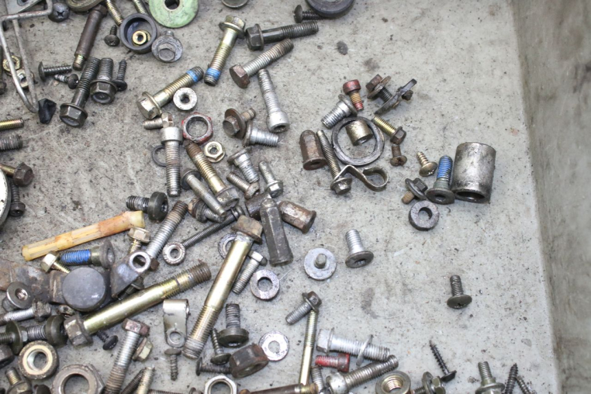 photo de SAC VITI BULLONI KYMCO AGILITY 4T 50 (2005 - 2018) - Dettaglio del componente