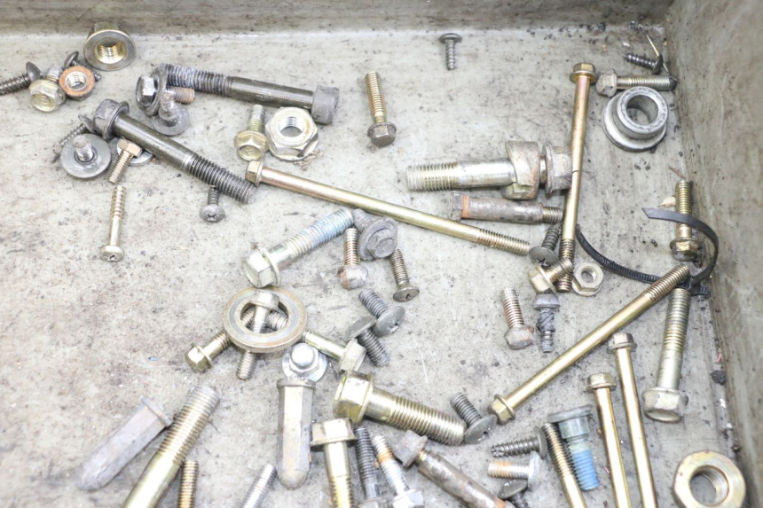 photo de SAC VITI BULLONI KYMCO AGILITY 4T 50 (2005 - 2018) - Zoom sullo stato d'uso