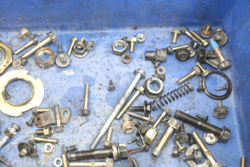 photo de SAC VITI VITE KYMCO AGILITY NAKED RENOUVO 2T 50 (2011 - 2018) - Altra angolazione