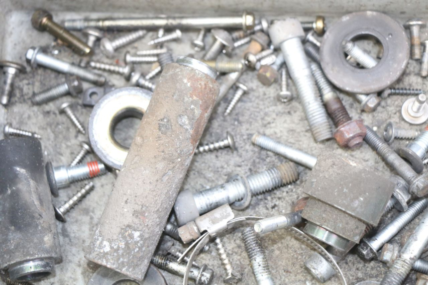 photo de SAC VITI BULLONI APRILIA ATLANTIC 500 (2002 - 2003) - Primo piano tecnico