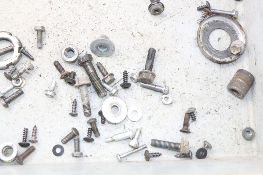 photo de SAC VITI BULLONI MBK BOOSTER SPIRIT 50 (2004 - 2017) - Zoom sullo stato d'uso