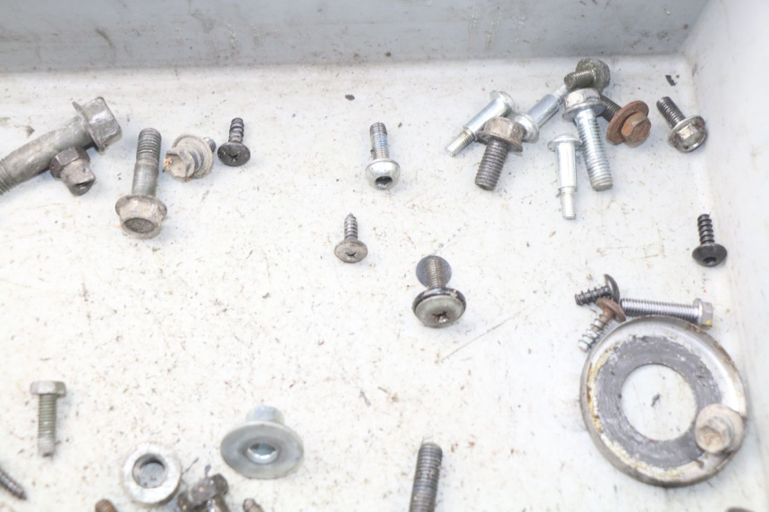 photo de SAC VITI BULLONI MBK BOOSTER SPIRIT 50 (2004 - 2017) - Altra angolazione