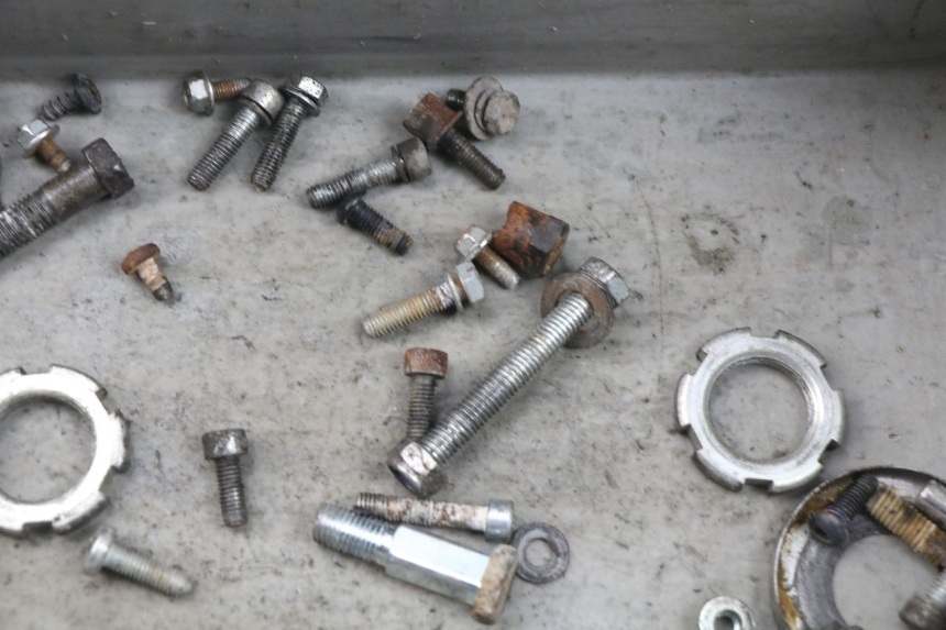 photo de SAC VITI BULLONI MBK BOOSTER SPIRIT 50 (2004 - 2017) - Altra angolazione