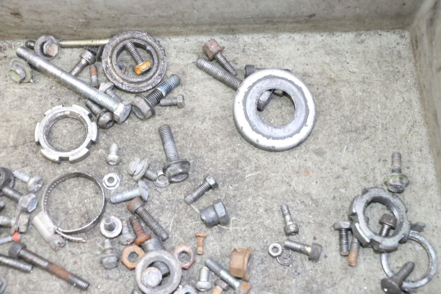 photo de SAC VITI BULLONE MBK BOOSTER SPIRIT NAKED 50 (2004 - 2017) - Altra angolazione