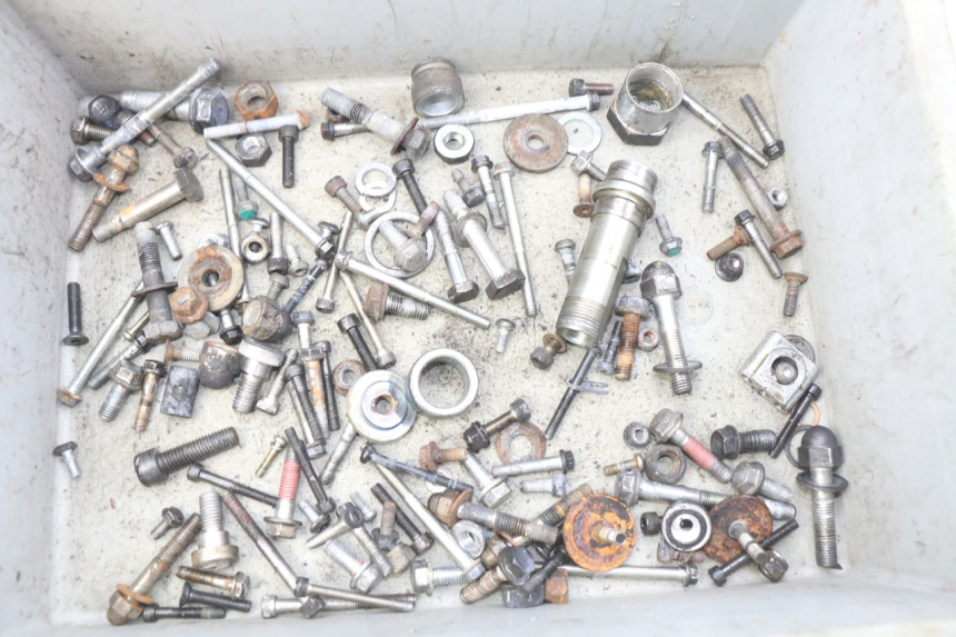 photo de SAC VITI BULLONE ROYAL ENFIELD BULLET CLASSIC 500 (2017 - 2020) - Dettaglio del componente