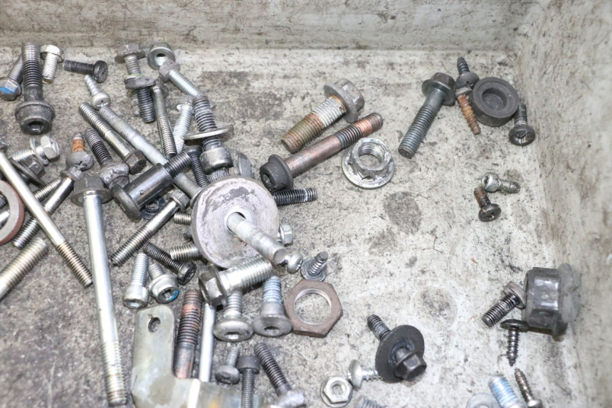 photo de SAC VITI BULLONE SUZUKI BURGMAN 125 (2007 - 2014) - Primo piano tecnico