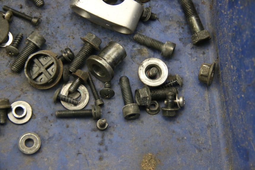 photo de SAC VITI BULLONERIA YAMAHA BW'S BWS 125 (2010 - 2013) - Altra angolazione