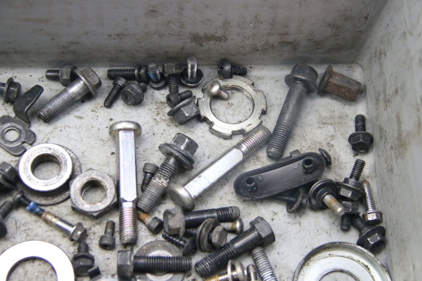 photo de SAC VITI BULLONERIA YAMAHA BW'S BWS 125 (2010 - 2013) - Primo piano tecnico