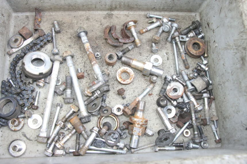 photo de SAC VITI VITE HONDA CA REBEL 125 (1995 - 2001) - Dettaglio del componente