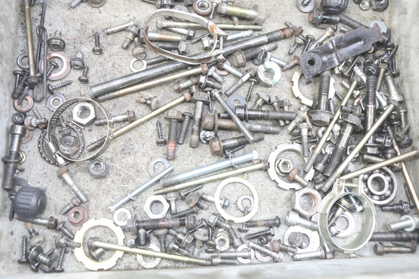 photo de SAC VITI BULLONI PEUGEOT CITYSTAR AIR 125 (2014 - 2017) - Dettaglio del componente