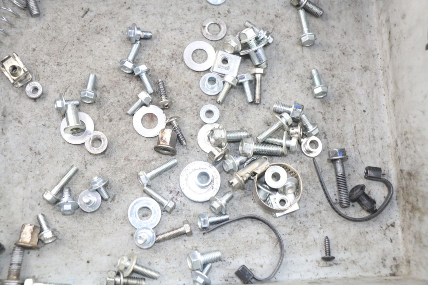 photo de SACCHETTO VITI VITE HONDA CRF-F CRF F 110 (2019 - 2022) - Zoom sullo stato d'uso