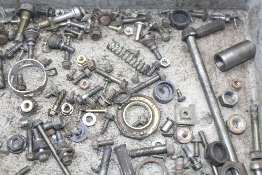 photo de SAC VITI BULLONI KYMCO DINK 4T 50 (2007 - 2018) - Zoom sullo stato d'uso