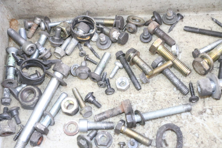 photo de VITI PEUGEOT ELYSTAR 125 (2002 - 2007) - Primo piano tecnico