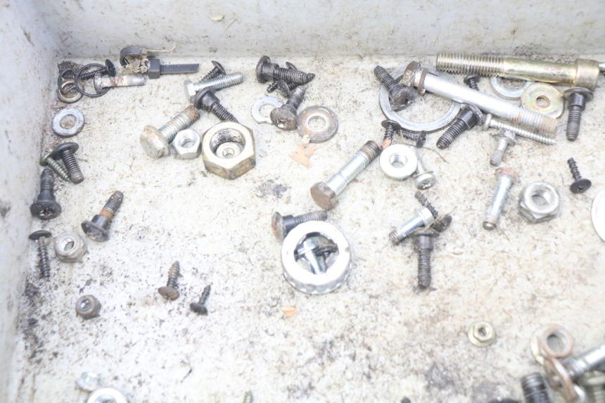 photo de SAC VITI BULLONERIA PIAGGIO FLY 2T 50 (2004 - 2017) - Altra angolazione