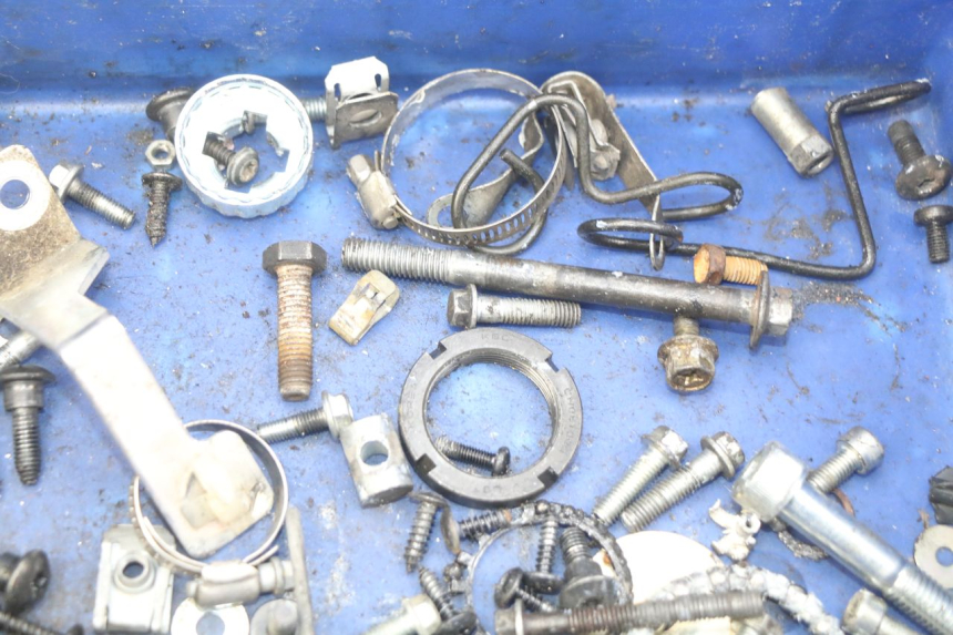 photo de SAC VITI VITE PIAGGIO FLY 4T 50 (2013 - 2017) - Altra angolazione