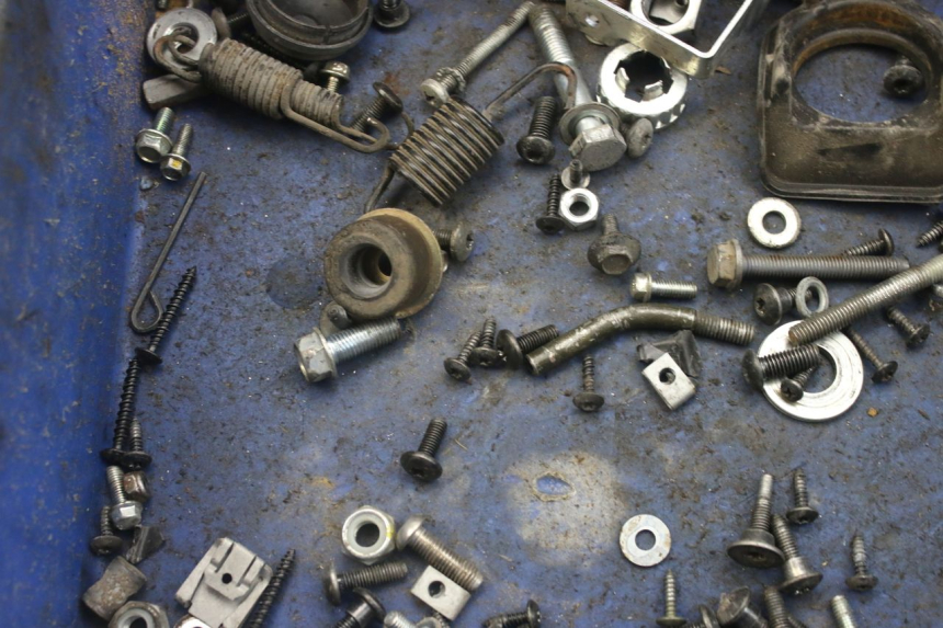 photo de SAC VITI VITE PIAGGIO FLY 4T 50 (2013 - 2017) - Zoom sullo stato d'uso