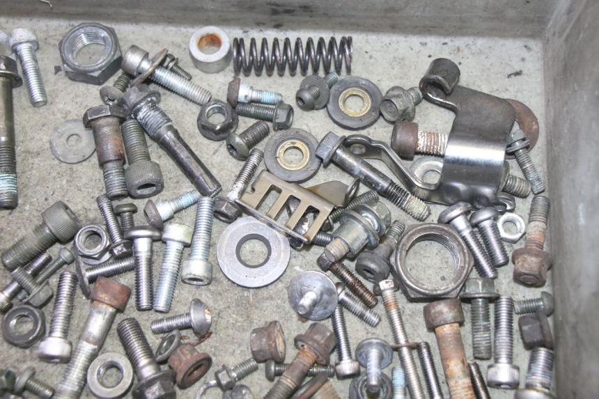 photo de SAC VITI YAMAHA FZ6 N FAZER 600 (2004 - 2006) - Zoom sullo stato d'uso