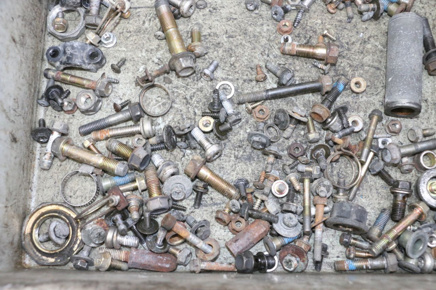 photo de VITI KYMCO GRAND DINK 125 (2002 - 2007) - Altra angolazione