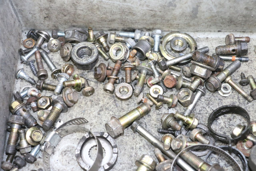 photo de VITI DAELIM HISTORY 125 (2001 - 2002) - Primo piano tecnico