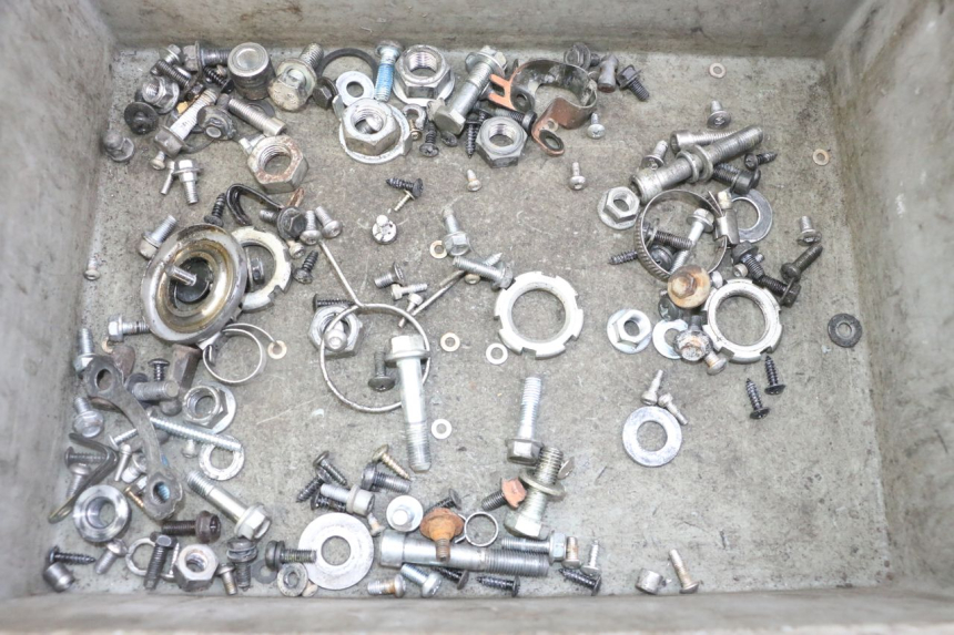 photo de VITI YAMAHA JOG R 50 (2004 - 2014) - Vista principale