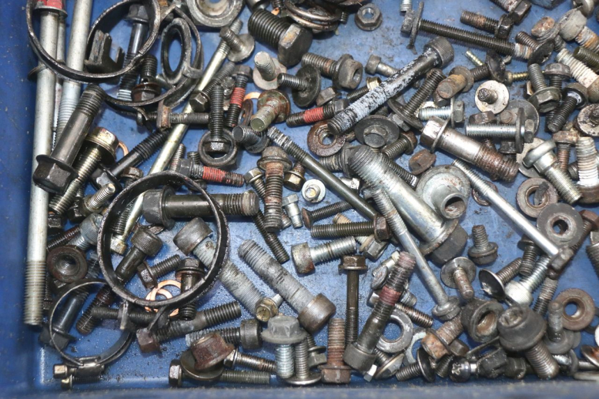 photo de SAC VITI BULLONE KAWASAKI GTR 1000 (1994 - 2004) - Altra angolazione