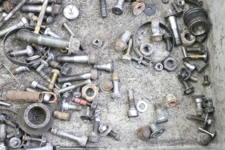 photo de SAC VITI BULLONE KAWASAKI ZR7 ZR-7 S 750 (1999 - 2004) - Altra angolazione