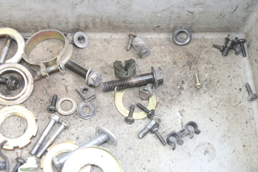 photo de SAC VITI BULLONE PEUGEOT KISBEE 4T 50 (2010 - 2017) - Altra angolazione