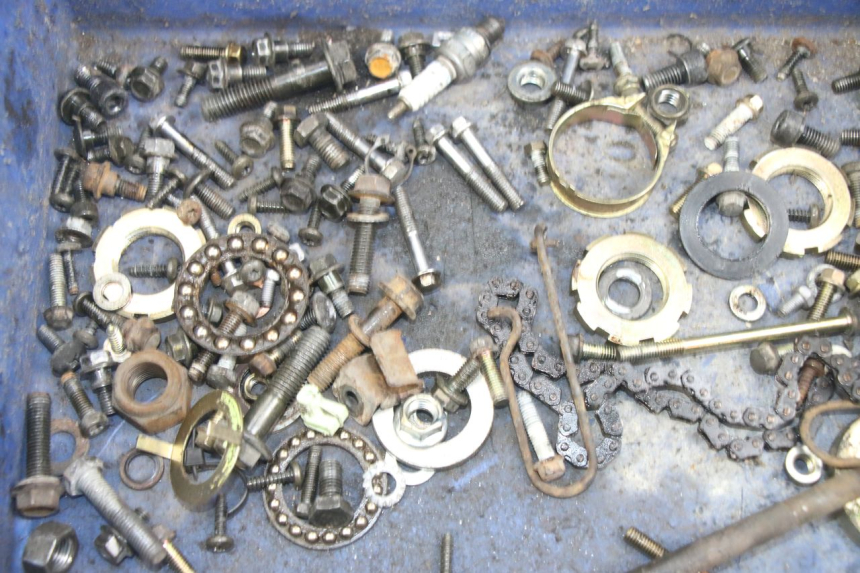 photo de SAC VITI BULLONE PEUGEOT KISBEE 4T 50 (2010 - 2017) - Zoom sullo stato d'uso