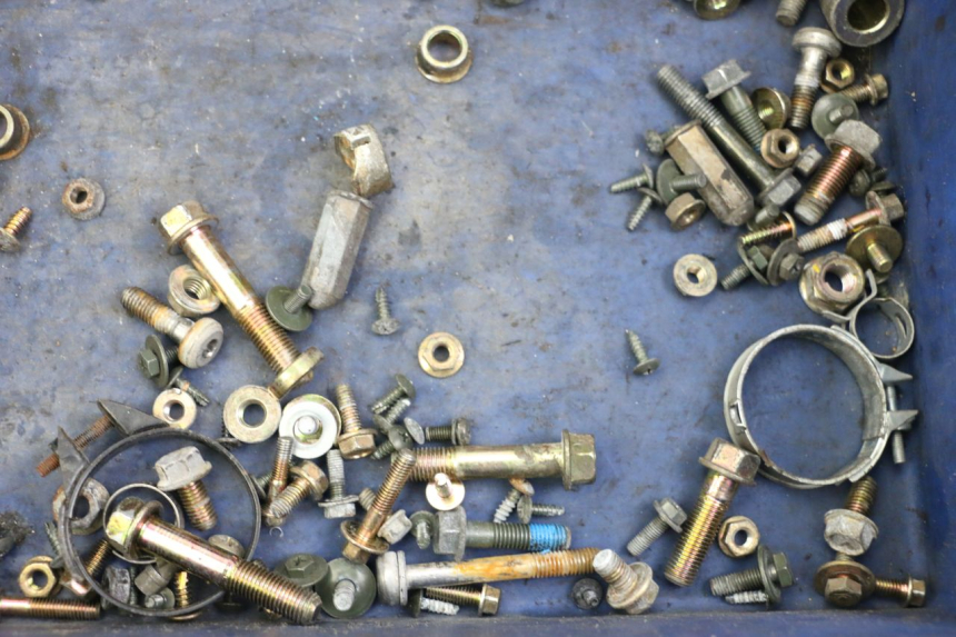 photo de VITI KYMCO PEOPLE S 125 (2000 - 2008) - Zoom sullo stato d'uso