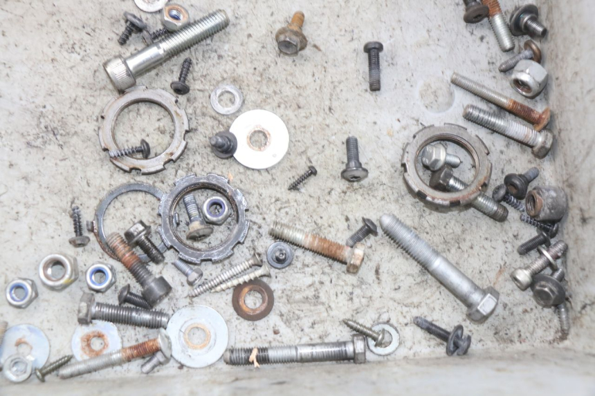 photo de SAC VITI BULLONE PEUGEOT LUDIX 50 (2008 - 2017) - Altra angolazione