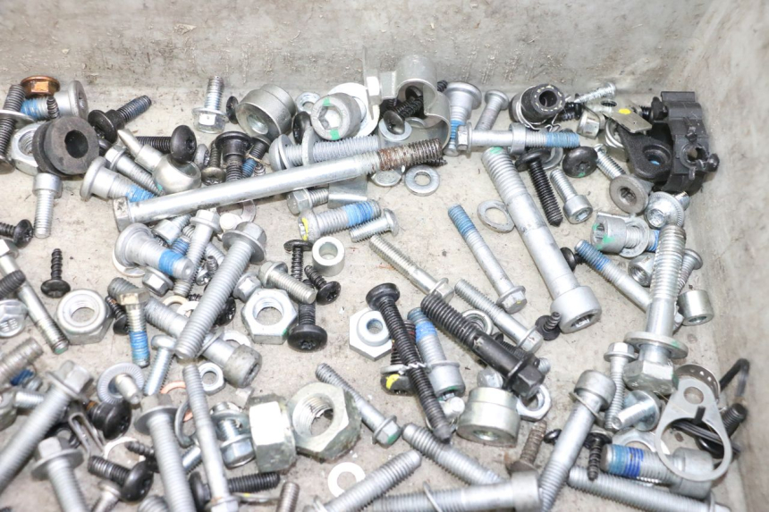 photo de VITI PIAGGIO MP3 HPE 310 (2024 - 2025) - Primo piano tecnico